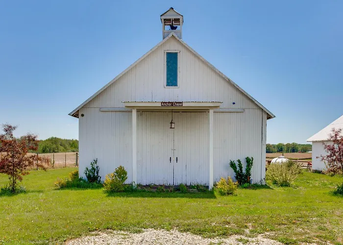 Holiday home Historic Barn/lodge And 3 - 2 Mi From Town Rushville