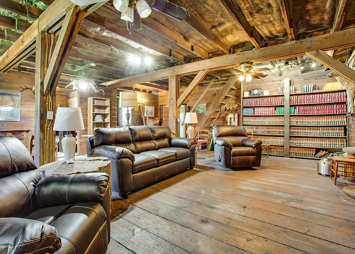 Holiday home Historic Barn/lodge And 3 - 2 Mi From Town *